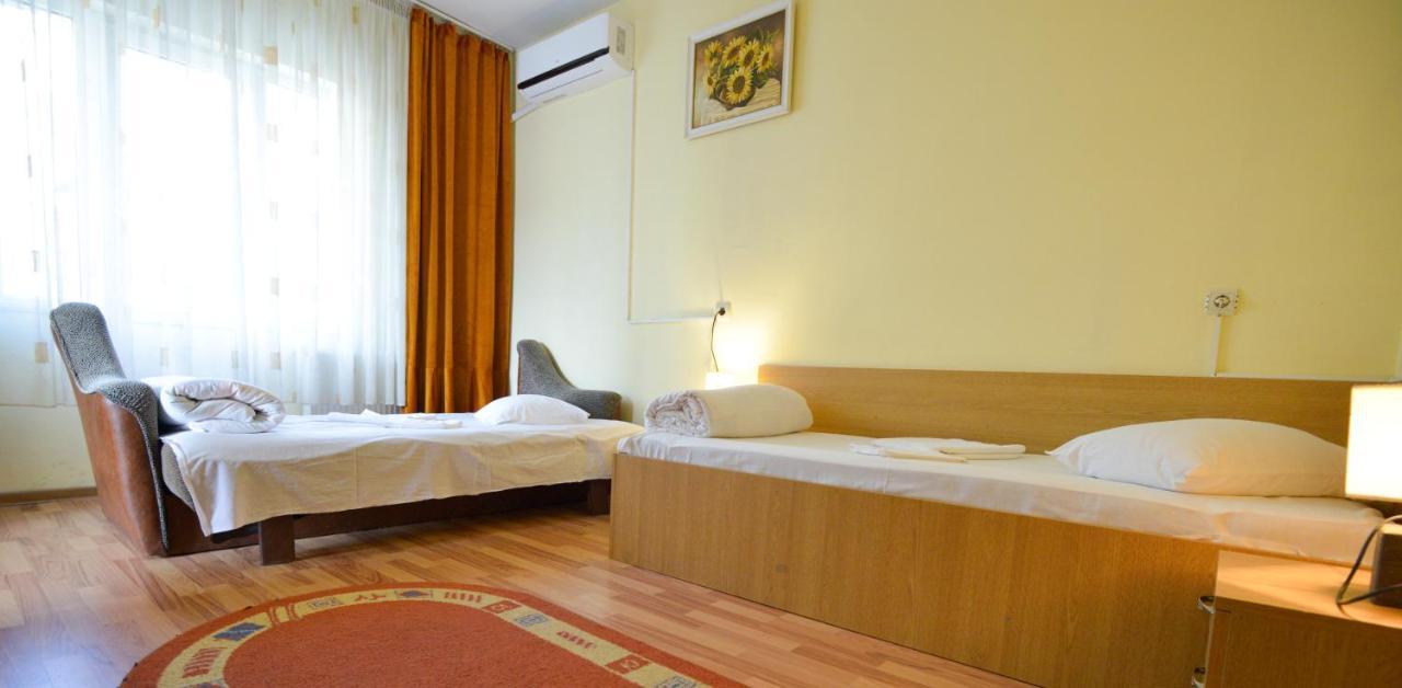 Hotel Decebal Bistrita Zewnętrze zdjęcie