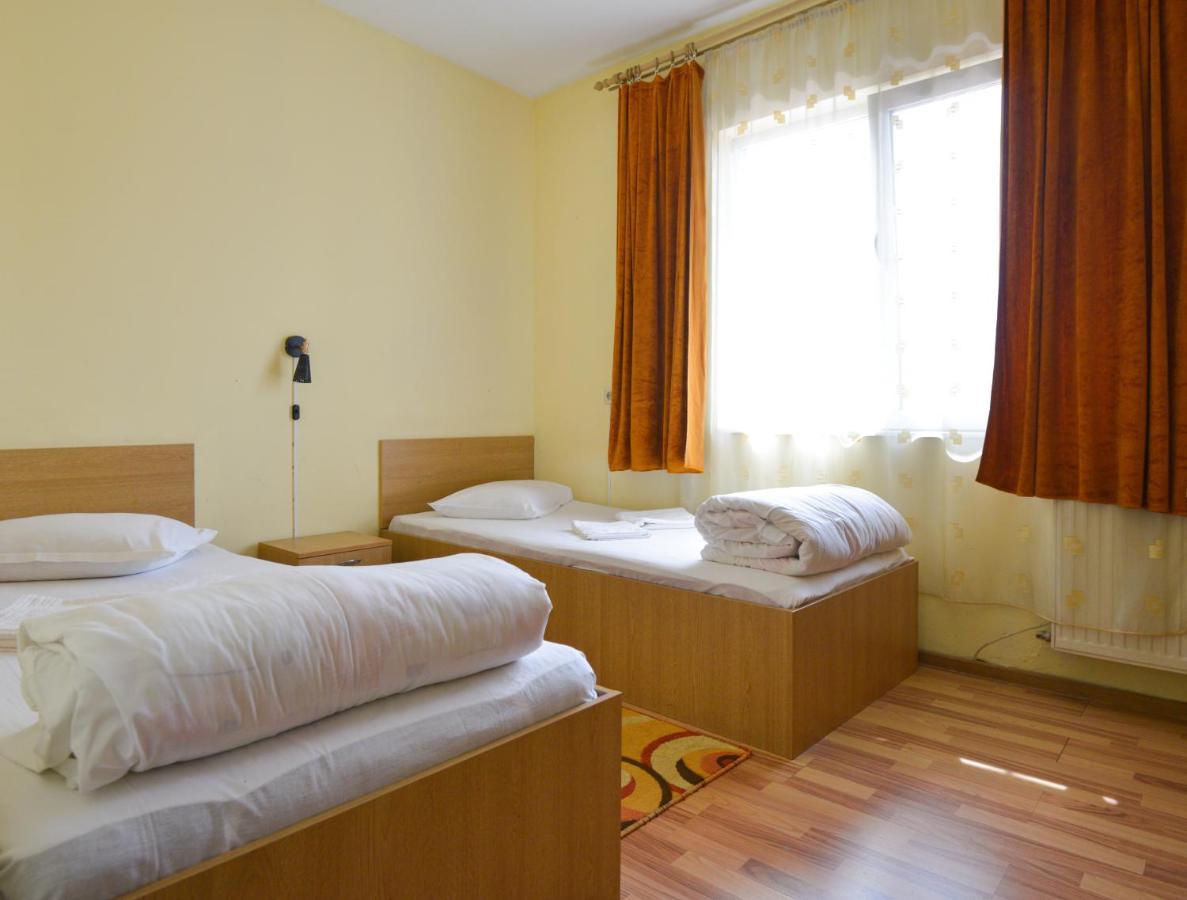 Hotel Decebal Bistrita Zewnętrze zdjęcie