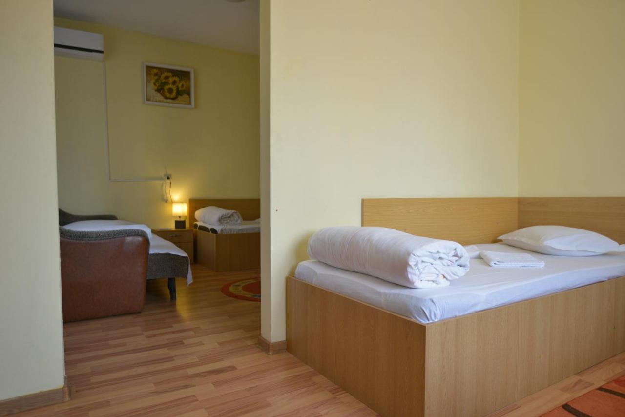 Hotel Decebal Bistrita Zewnętrze zdjęcie